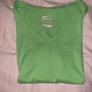 Gently Worn Women’s Nike Dri-Fit Tee